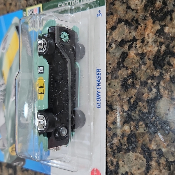 Hot Wheels Glory Chaser 🔥 - Picture 2 of 3
